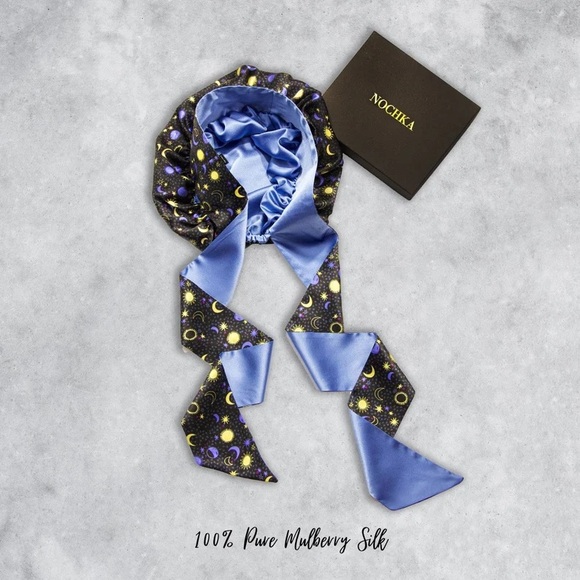 NOCHKA Reversible Mulberry Silk Bonnet with ties Sun and Moon print - Picture 2 of 10